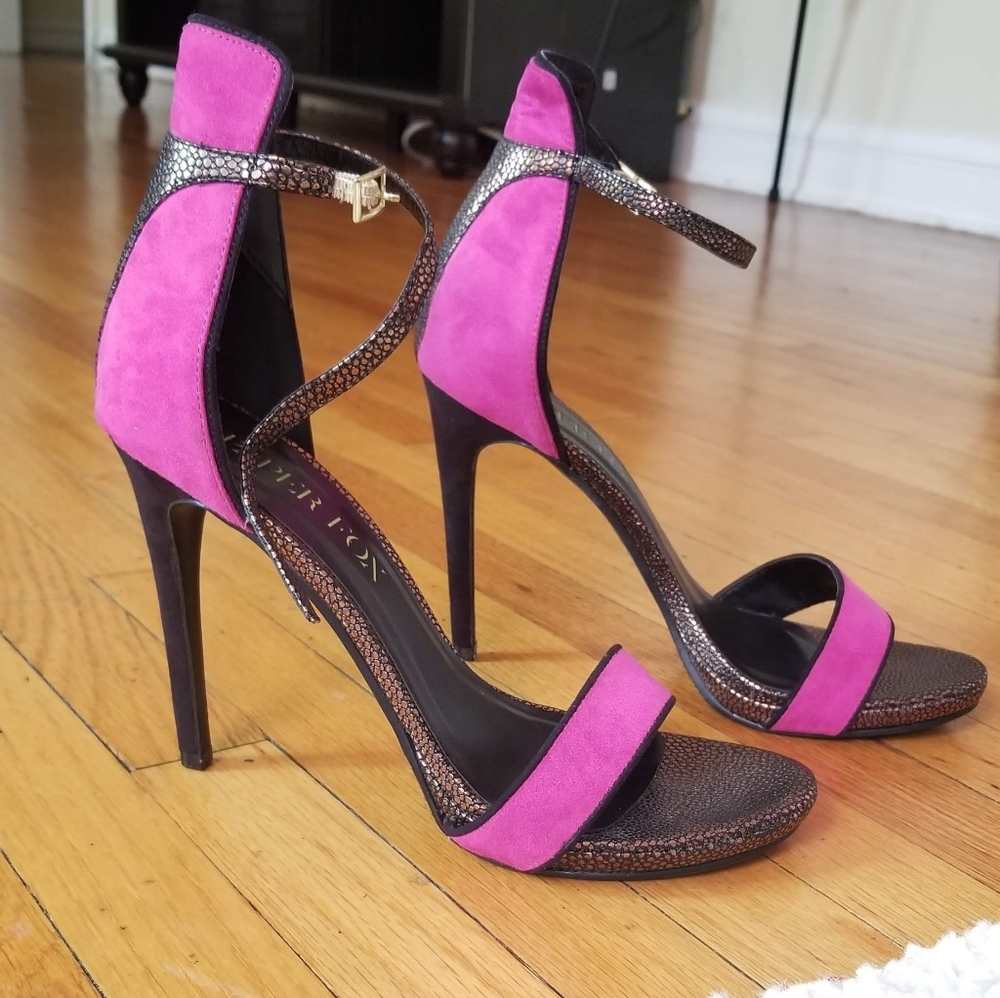 Heels - Picture 2 of 5